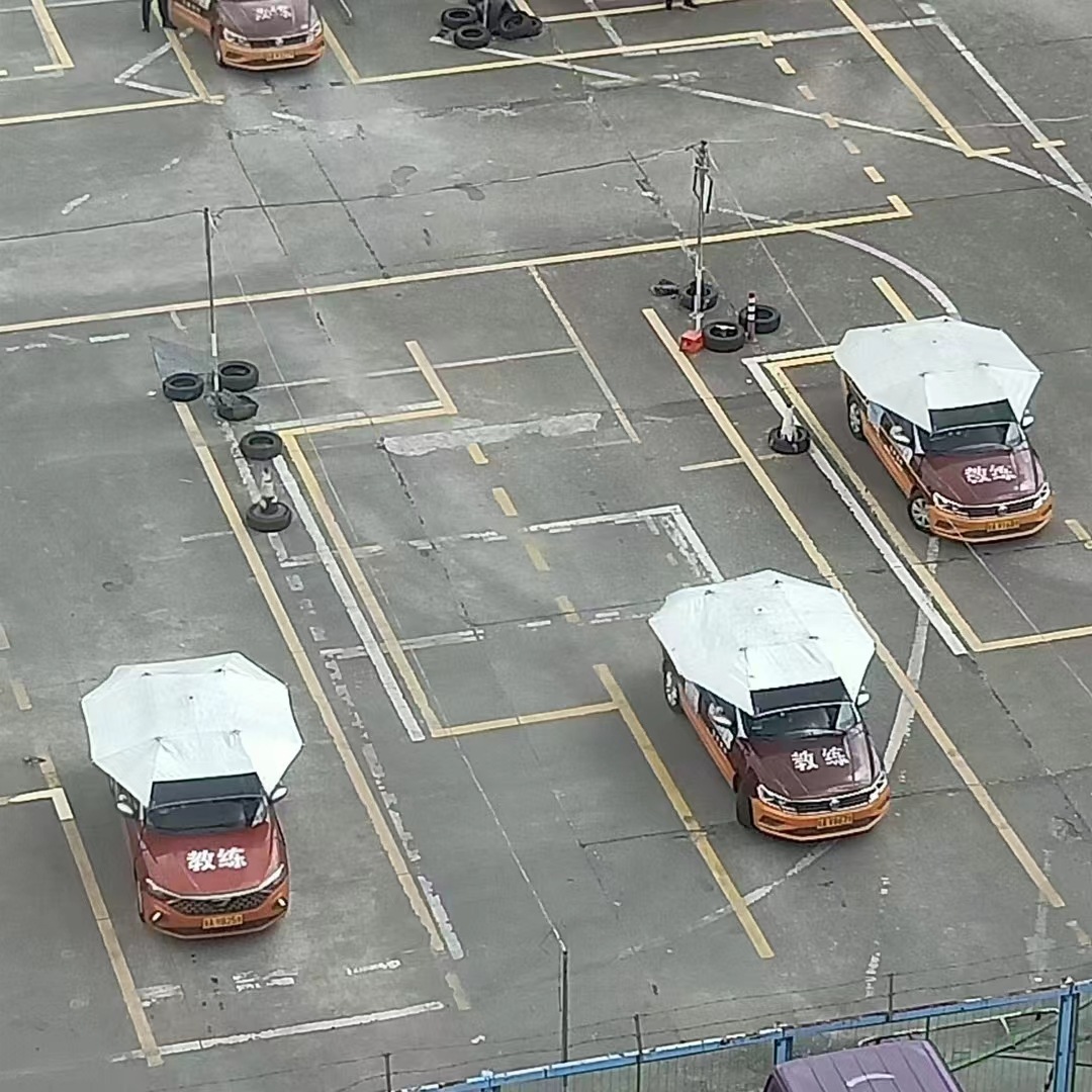 Cubierta de techo automática abrigo de coche sombrilla plegable móvil dosel tienda de protección solar automática aislamiento térmico techo