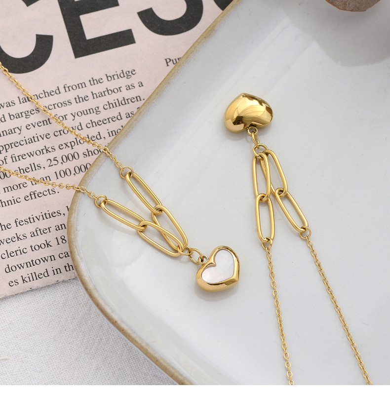 Fashion Heart Shape Titanium Steel Gold Plated Shell Pendant Necklace 1 Piece display picture 7