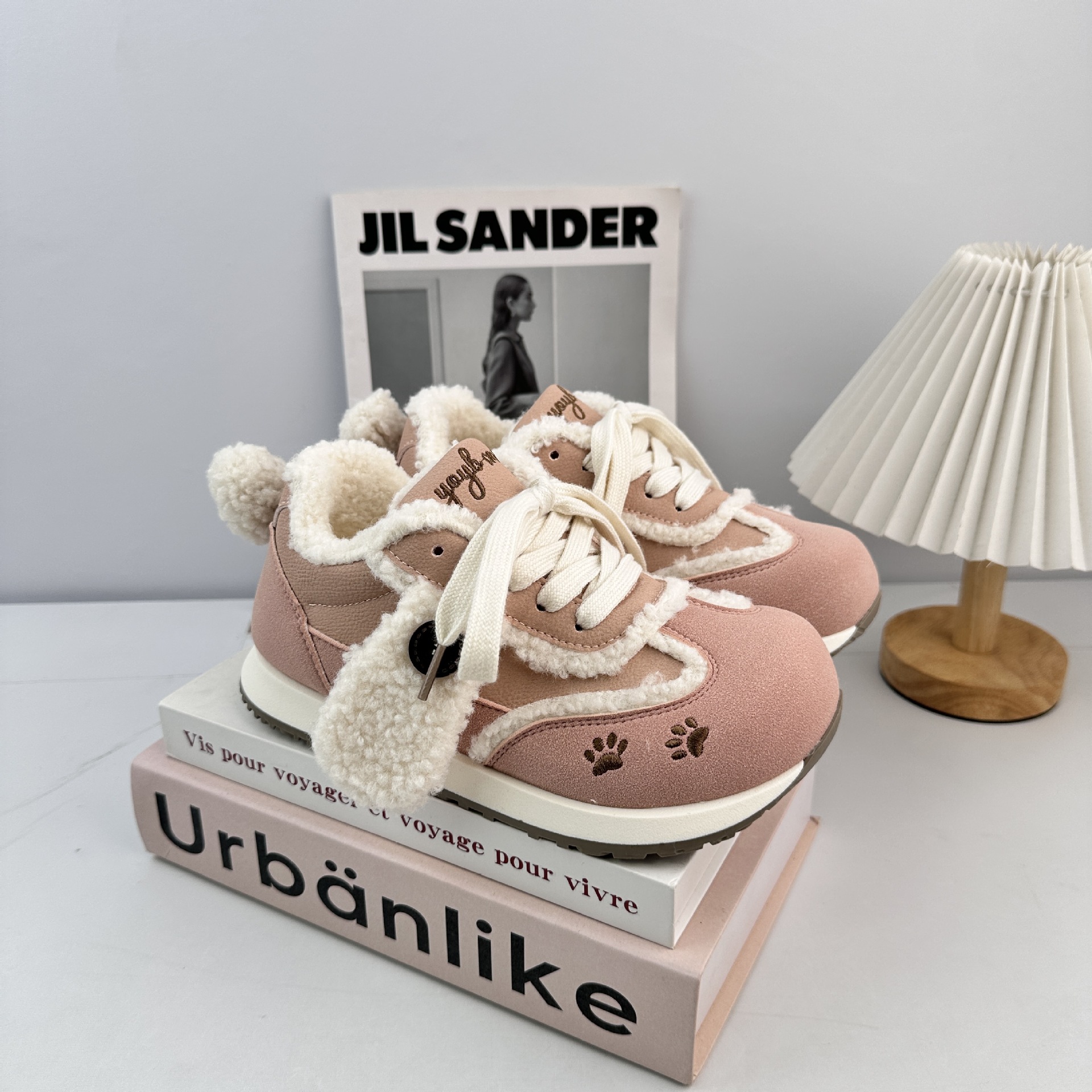 Farwave nicho de moda retro calentamiento Gump zapatos de invierno 2025 zapatos de capacitación de invierno de lana gruesa zapatos de algodón 2825M
