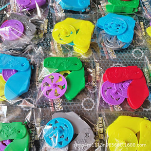 ����������߃�ͯ�к�ͯ���ք����D���݌WУ��߅�����С�u�����]