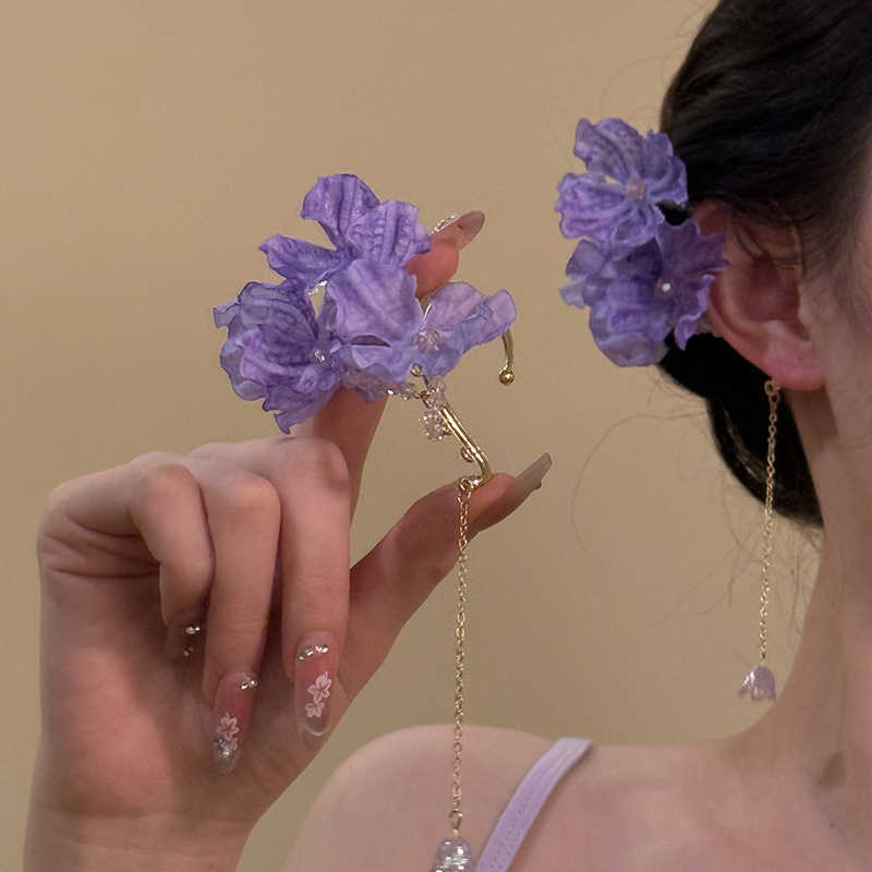 Retro Blue Flower Ear-Hanging Earrings Without Ear Piercings, Holiday-Style Atmosphere Earrings for Seaside Photos