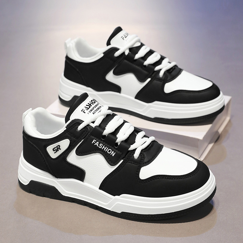 Zapatos de hombre 2024 nuevos zapatos blancos de invierno de moda coreana zapatos de tablero variados zapatos deportivos casuales de moda para hombres adolescentes