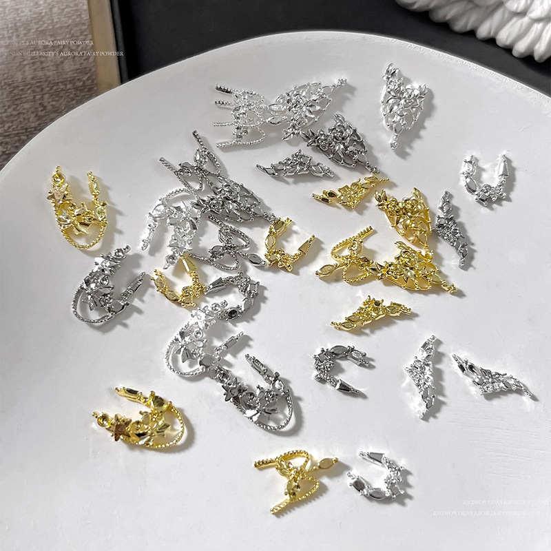 Alloy French-Style Diamond-Encrusted Nail Art Accessories, Exquisite Gold and Silver Rose Chain Metal Rhinestones, Sparkling Nail Art Decorations
