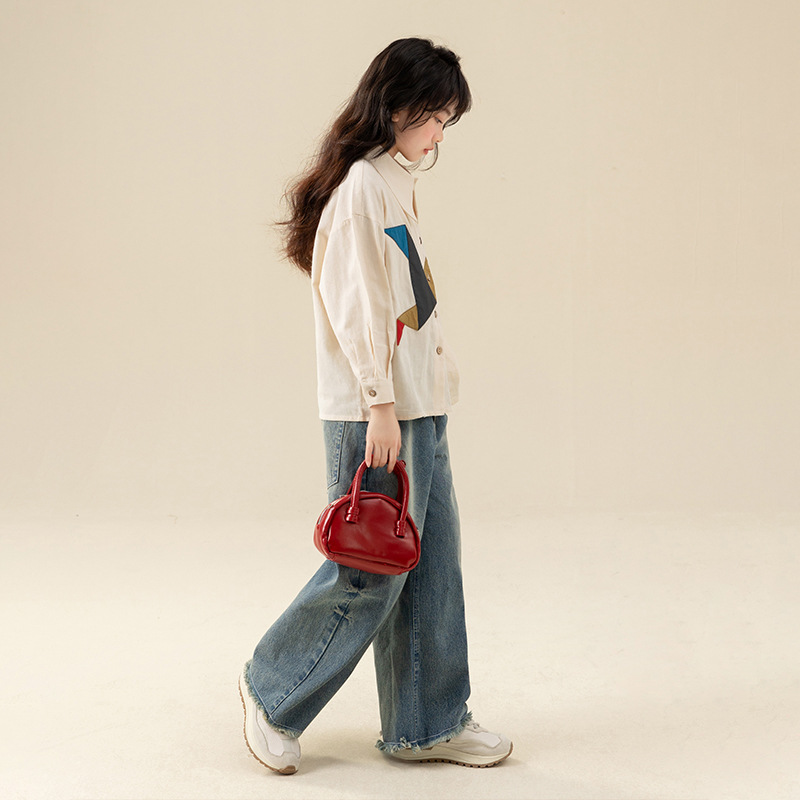 Camisa de las niñas primavera y otoño 2024 camisa blanca de los nuevos niños camisa de primavera y otoño de los niños medianos y grandes camisa pequeña de moda