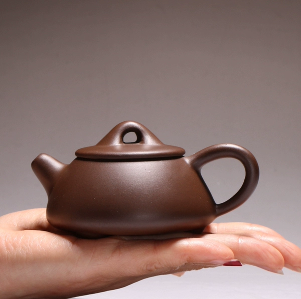 Purple mud 90 ml stone scoop pot
