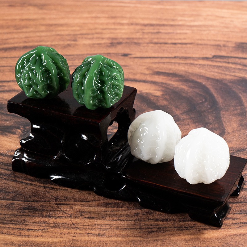 仿玉核桃手把件 绿玉核桃把玩件 水晶琉璃手持古玩手把件健身手球