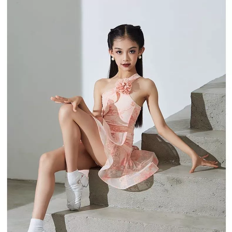 2024 костюм для латинских танцев, новый летний детский тренировочный костюм для выступлений, большая юбка для латинских танцев для девочек, комплект из двух предметов интернет-знаменитостей