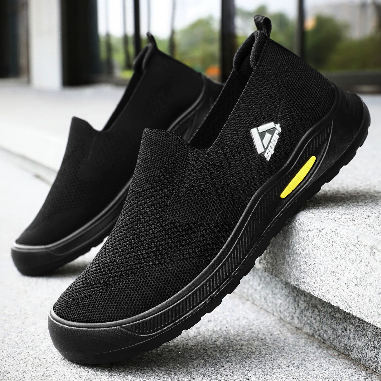 Мужская обувь, новые стильные дышащие туфли из непахнущей сетки, слипоны, мужские тканевые туфли на мягкой подошве, повседневная обувь через границу.