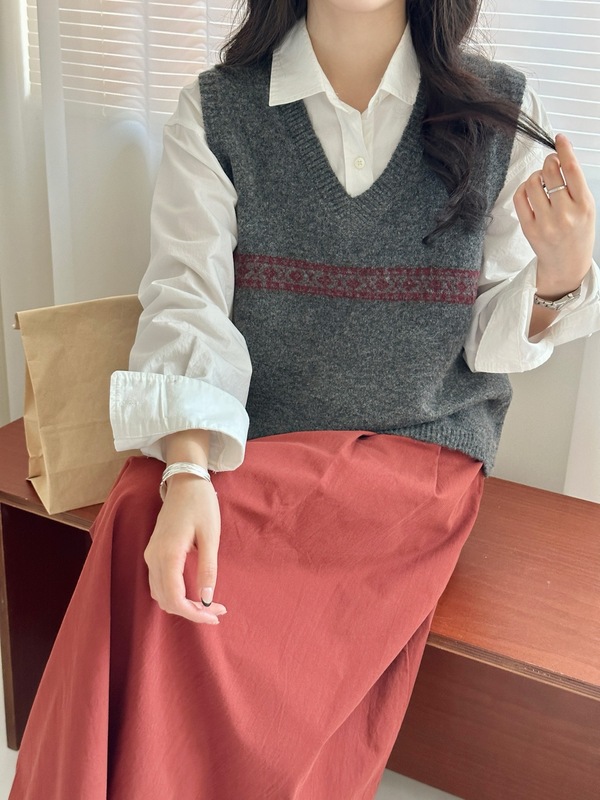 百搭又好穿小菱格条形马甲女装女式针织马甲针织背心内搭设计感女|undefined