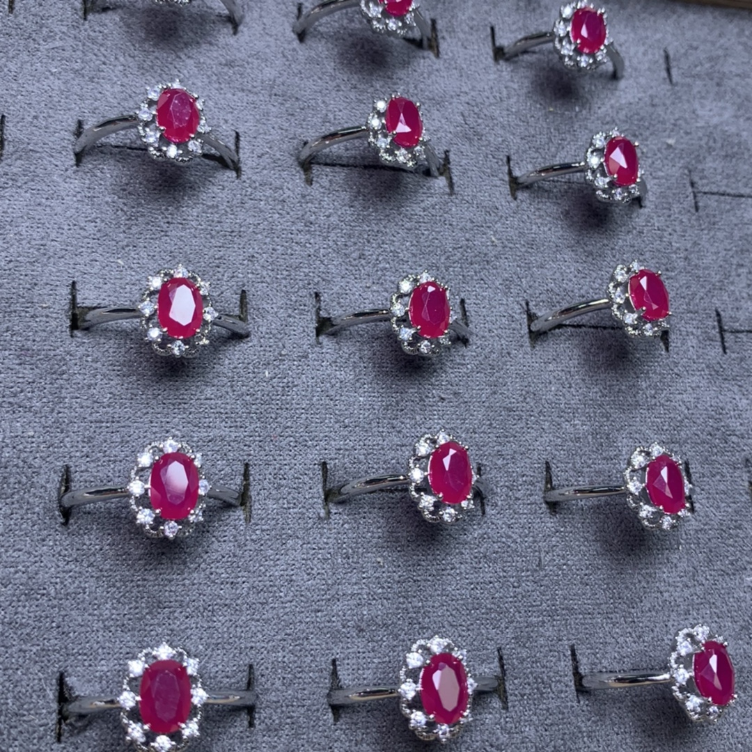 Rubin Designer Ring Für Damen Light Luxury Facettiert Stil_voghion.com