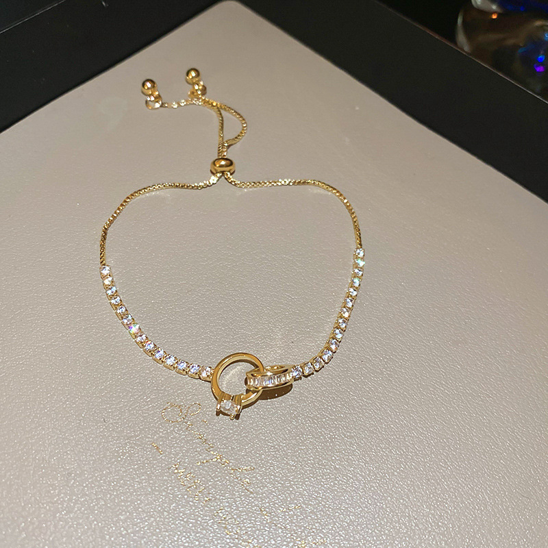 Pulsera de flores de metal transfronteriza europea y americana, nicho femenino, sentido de alta gama, pulsera simple y versátil, accesorios de joyería de lujo ligeros de moda