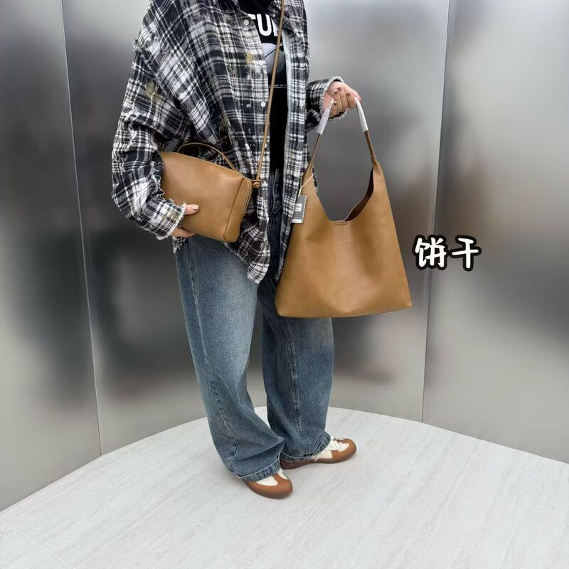纯色软皮腋下包包女2025秋季大容量百搭高级感通勤单肩托特包批发|undefined