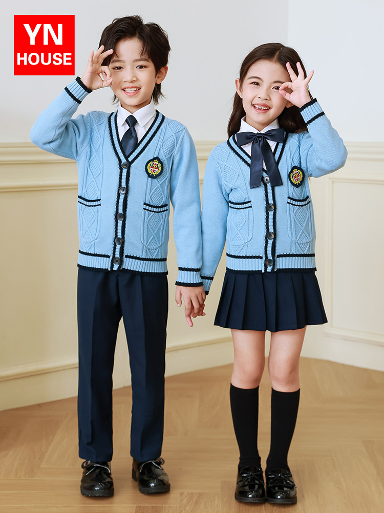Uniforme escolar para estudiantes de primaria primavera y otoño ropa de clase de estilo universitario traje cardigan de estilo coreano para niños Jardín de Infantes de tres piezas británico Ropa de jardín