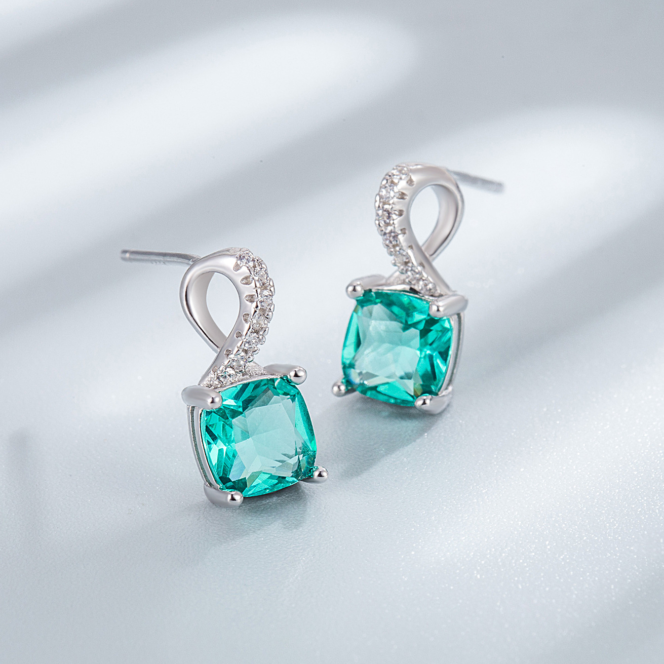 Geometric Pattern S925 Sterling Silver Fine Jewelry Diamond-Studded Necklace Stud Earrings   Style Jewelry Suit Silver Jewelry