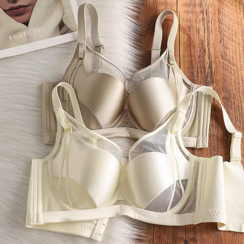 Satin Sexy Lingerie for Women with Large Busts, Thin and Breathable, Anti-Sagging, Adjustable Soft Underwire Bra Satin Sexy Lingerie for Women with Large Busts, Thin and Breathable, Anti-Sagging, Adjustable Soft Underwire Bra