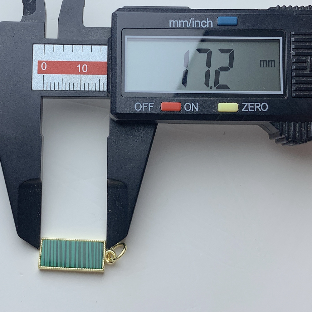 Simple Style Square Copper Inlay Turquoise Shell Necklace 1 Piece