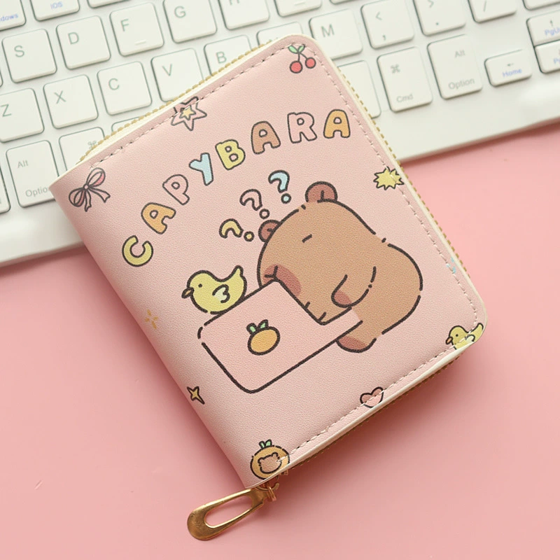 Короткий бумажник-монетница с застежкой-молнией в стиле Capybara, милый мультяшный дизайн, держатель карт PU на 4 карты + 2 монетницы, 11×9.5×2.5 см