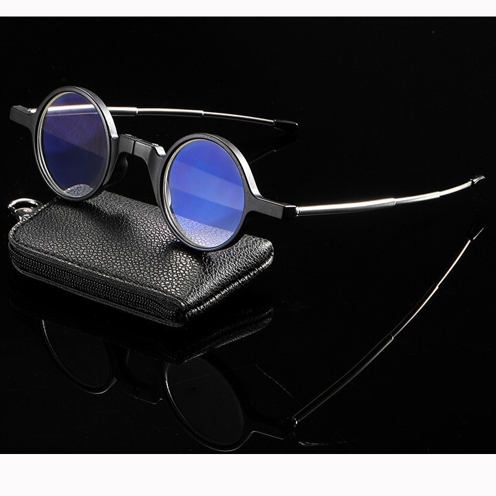 New antenna folding cross-border retro reading glasses keychain HD reading glasses spot