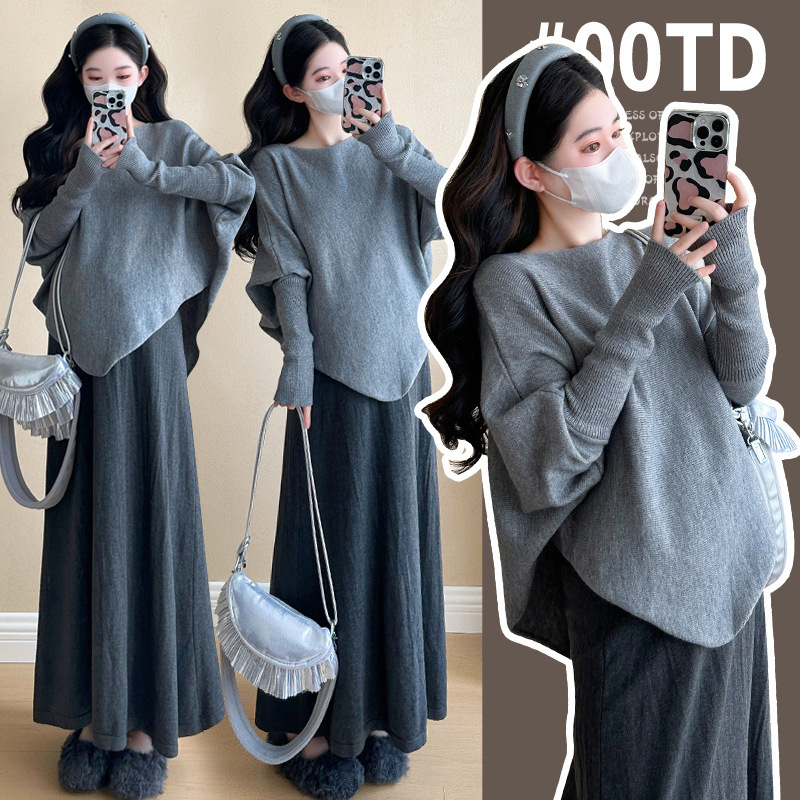 Real shot of style~ Pregnant women's autumn casual bat-sleeve sweater and knitted skirt two-piece set Real shot of style~ Pregnant women's autumn casual bat-sleeve sweater and knitted skirt two-piece set