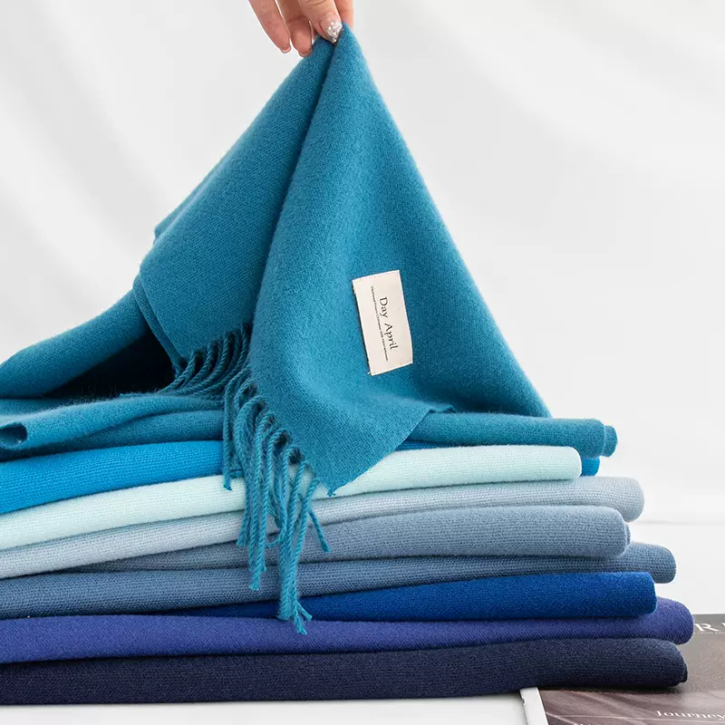 羊绒感蓝色围巾女韩系氛围感冬季保暖秋冬百搭高级感披肩女士批发