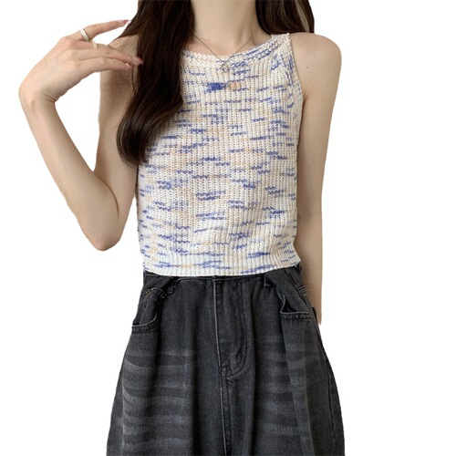 Designer-colored, off-the-beaten-path trendy, rainbow knit tank top for women, summer design, suitable for both layering and wearing alone, short-sleeve, sleeveless outerwear.