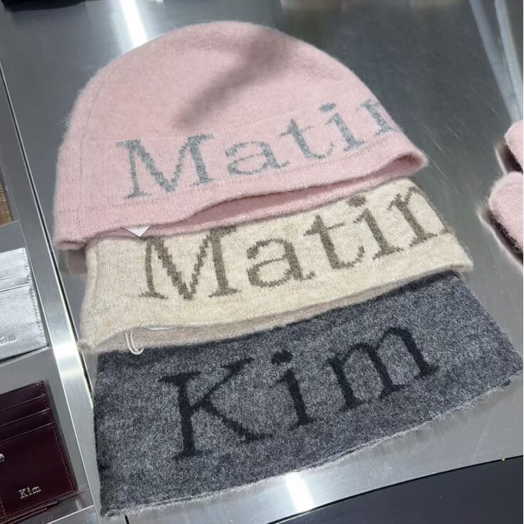Matin K 25 Autumn and Winter New Classic English Label Knit Beanie Versatile Couple Style Rolled Edge Pink