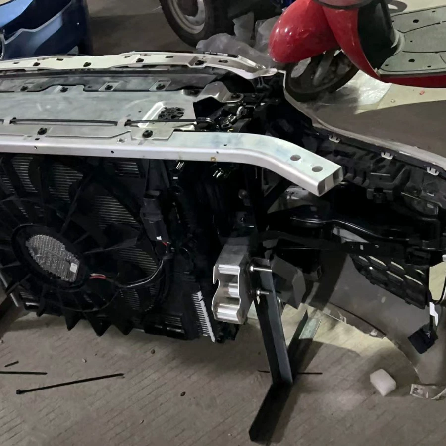 Подходит для переднего бампера BMW X4 G02, передняя решетка/рейка? -- The original is messy: "Ahead of the mouth x5 x6 front bumper X7 X1 headlight x2 x3 cover leaf board disassembly part"