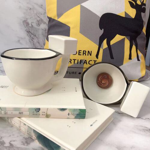 Funny Toilet Cup Ceramic Mugs Toilet Shape Prank Poop Cups Novelty Creative Gift