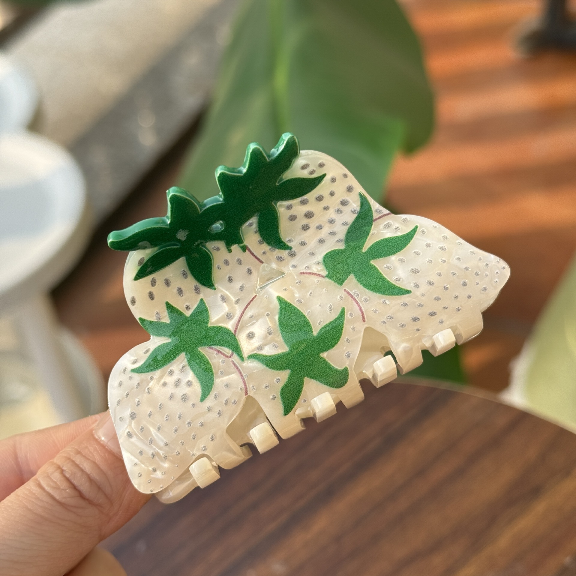 55g Weight Hair Claws Hair Accessories Type 1 Piece Quantity Casual, Daily Occasion Acetic acid sheets Material Durian, Strawberry Pattern All Seasons Season Women's Gender Cute Style Cute Women's Durian Strawberry Acetic Acid Sheets Hair Claws 5