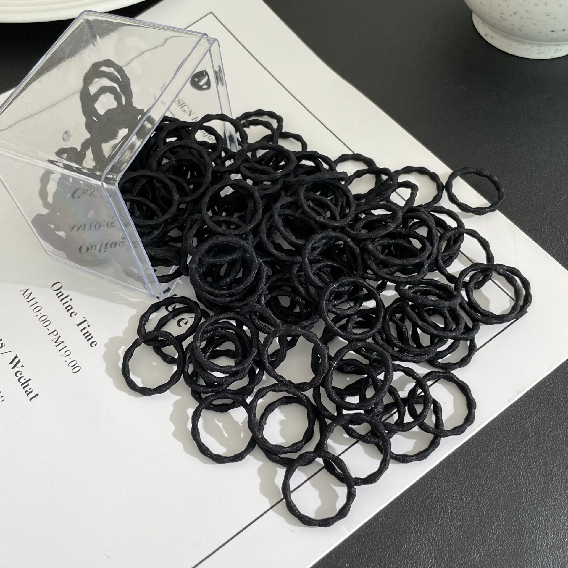 Banda de goma pequeña para niños, las mujeres negras que atan la cabeza no dañan la cuerda para el cabello, la cuerda para el pulgar del bebé, la cuerda para el cabello de las niñas, los accesorios para el cabello de verano