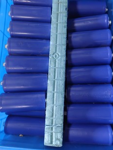 2.7 Volts 65,000 Farad Super Capacitor in stock Supply,