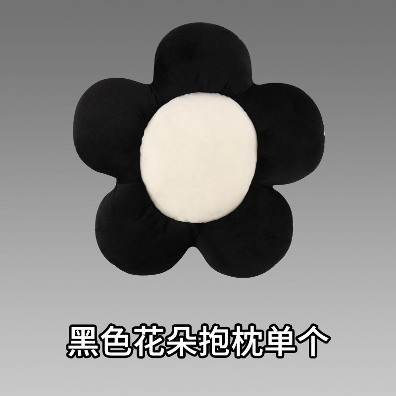 검은 꽃 베개