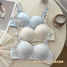 ����ײɫ��ĸ��Ů���o�ȦС�ؾ۔n���з��´��Ը������ֱ���