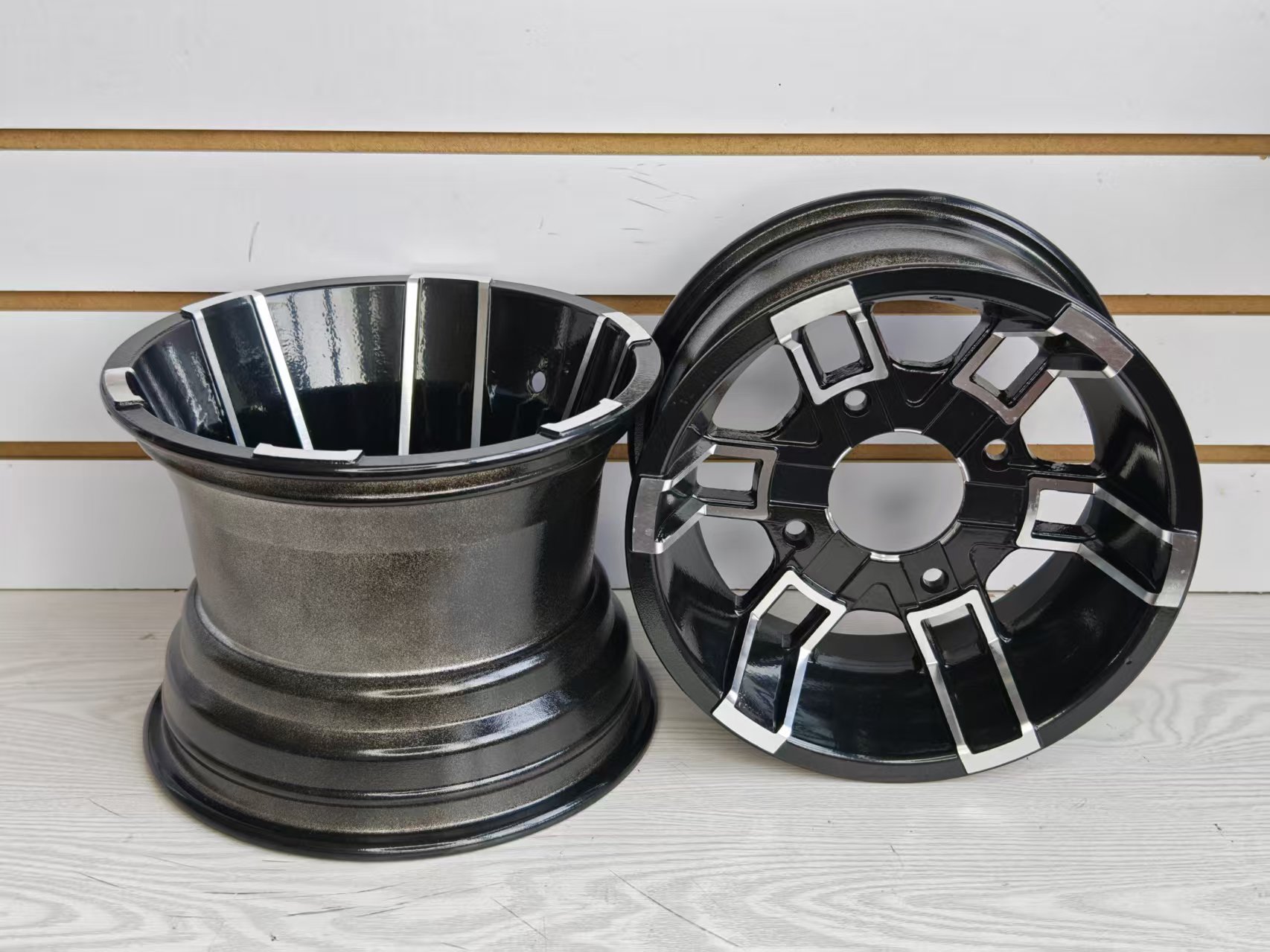 Aluminum Alloy Wheel Rims for Four-Wheel Beach Vehicles, Black and Silver Dual-Color Atv/Utv Wheels, Wholesale Parts for Off-Road Motorcycles