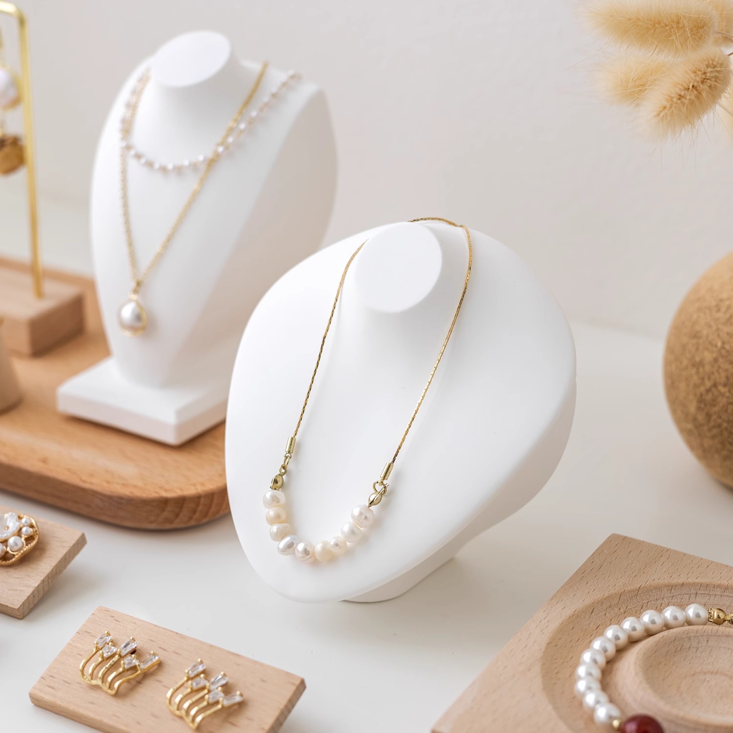 Gypsum necklace display stand, jewelry rack, portrait model, neck jewelry display, live streaming props, ring and accessory rack