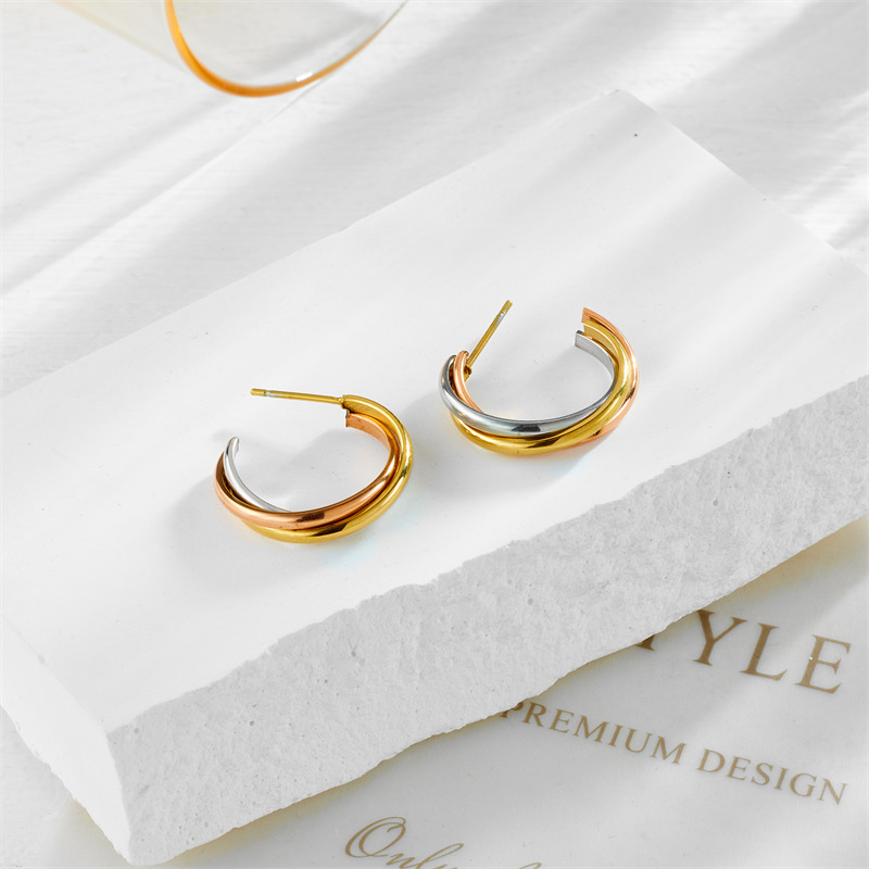 Daily Occasion Titanium Steel Material 1 Pair Retro Lady Geometric Plating Titanium Steel Ear Studs