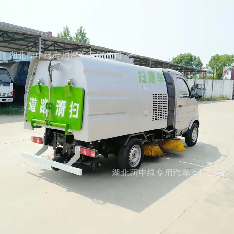 蓝牌汽油扫路车  长安3方扫路车报价   国六 小型扫路车