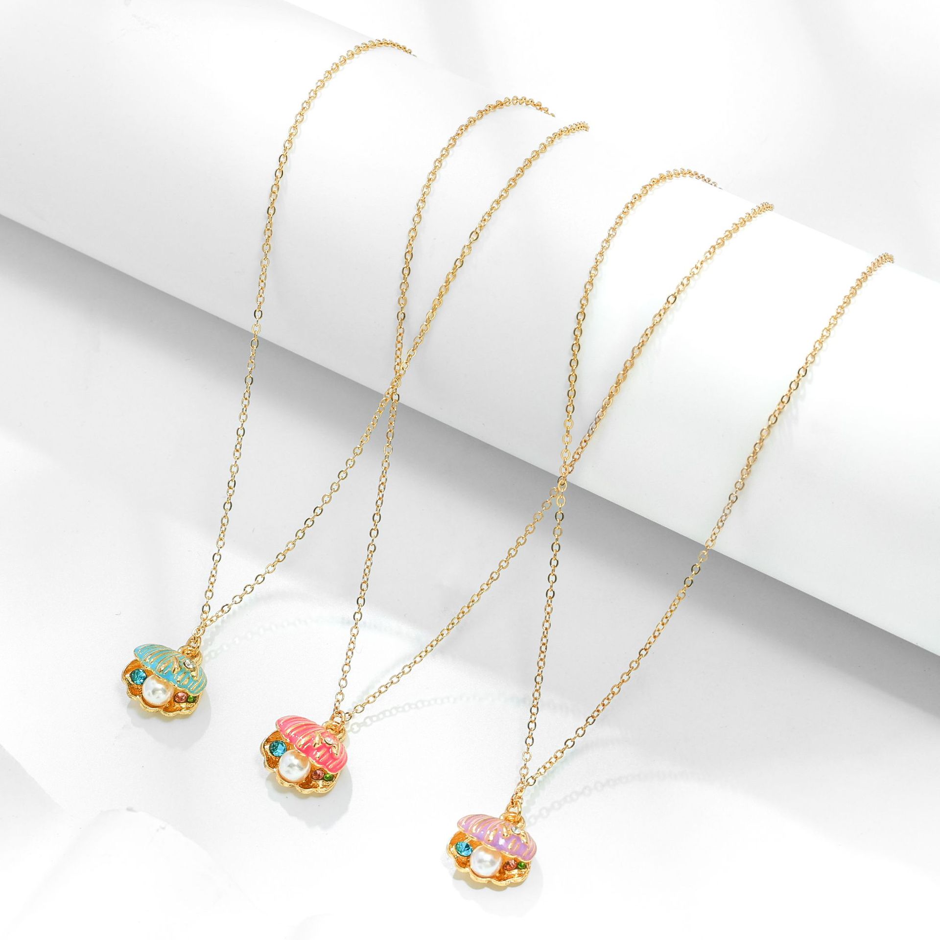 Joyería transfronteriza venta caliente suministro de comercio electrónico verano playa con incrustaciones de perlas de imitación abanico concha colgante collar de mujer image 3