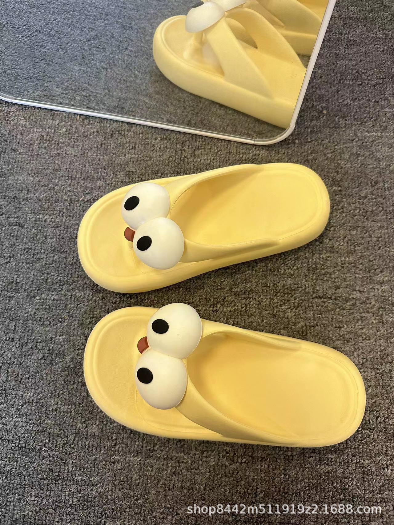 Arrastre de dibujos animados divertido en verano 2023 interior y exterior con Playa universal para hombres y mujeres, lindo Fondo grueso, cómodo ojos grandes