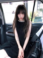 フレンチスタイルの黒のベストホルターネックドレス女性のための夏の小さな気質ウエスト痩身誕生日ケーキドレス