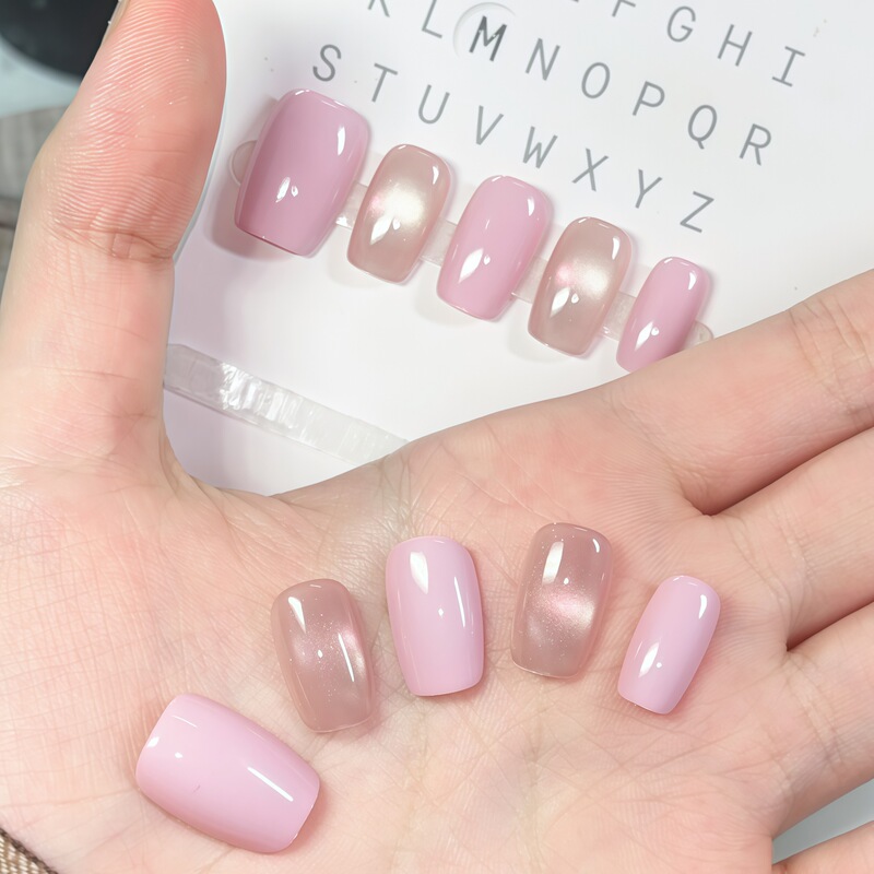 Pure Desire Taro Purple Gradient Cat Eye Manicure Spring and Summer Gentle Style Handmade Multi-Shaped Wearable Nails Simple Sweet Nails
