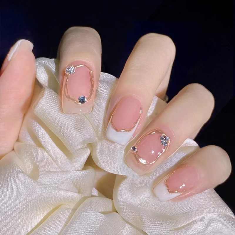 X129 Fake Nail Patch Removable Wearing Nail Nail Nail Pearlescent French Hill Diamond Short Nail for Women X129 Fake Nail Patch Removable Wearing Nail Nail Nail Pearlescent French Hill Diamond Short Nail for Women