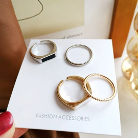 耳环;耳钉;项链