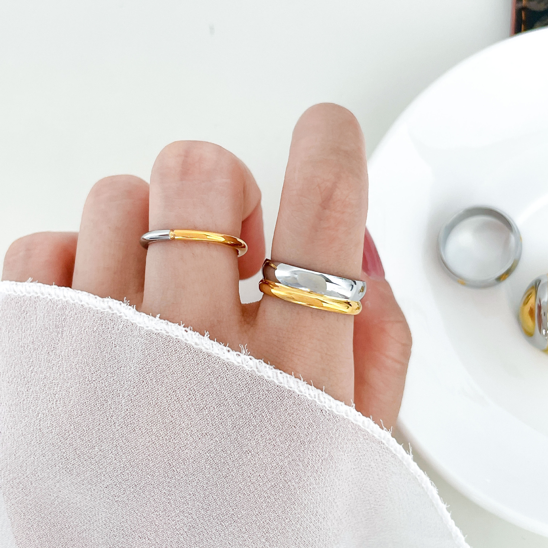 Daily Occasion Titanium Steel Material Simple Style Color Block Titanium Steel Plating Gold Plated Rings