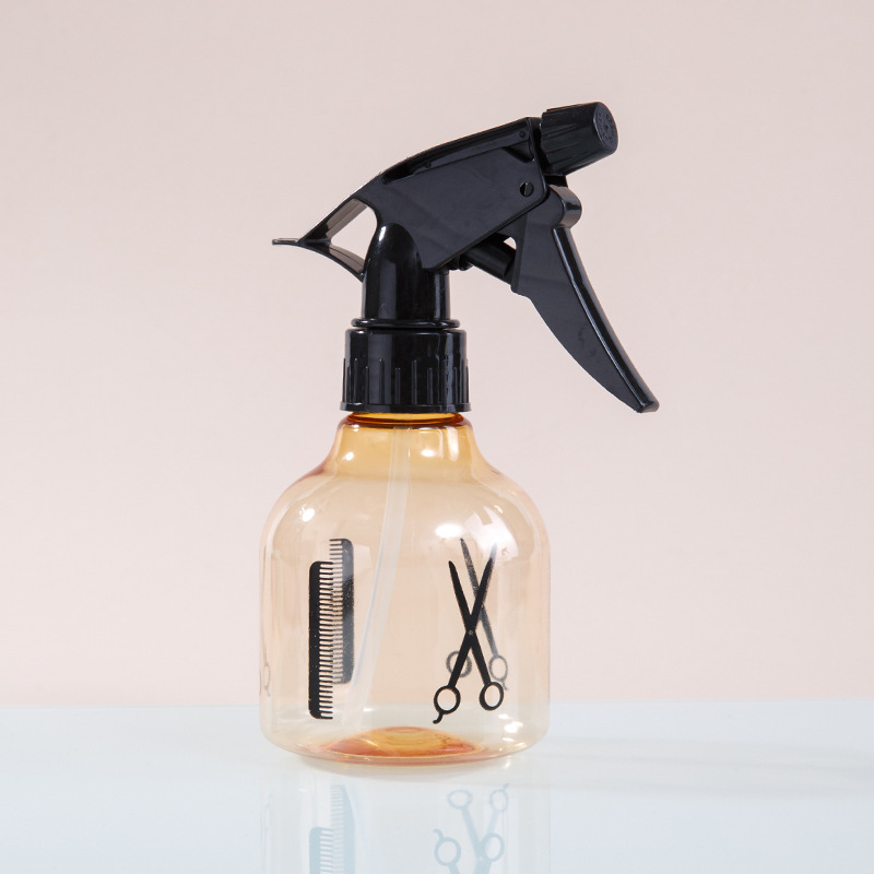 작은 주황색 스프레이 병 250ml