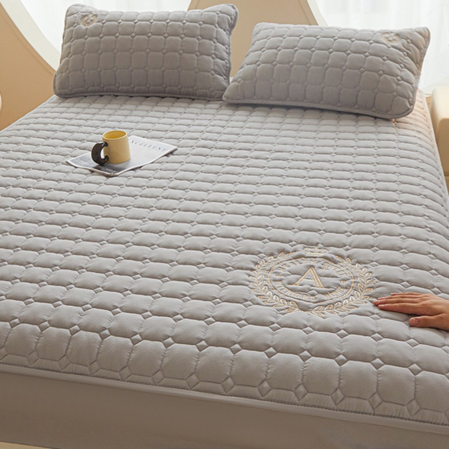 Colcha impermeable acolchada Colcha de cama engrosada de una pieza Cubierta de cama con todo incluido Cubierta protectora de colchón 2025 Nuevo Four Seasons Universal