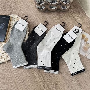 �nϵins�L�����m��Ů���ı���miuϵ���c���m͸�����������ļ��ٴ�