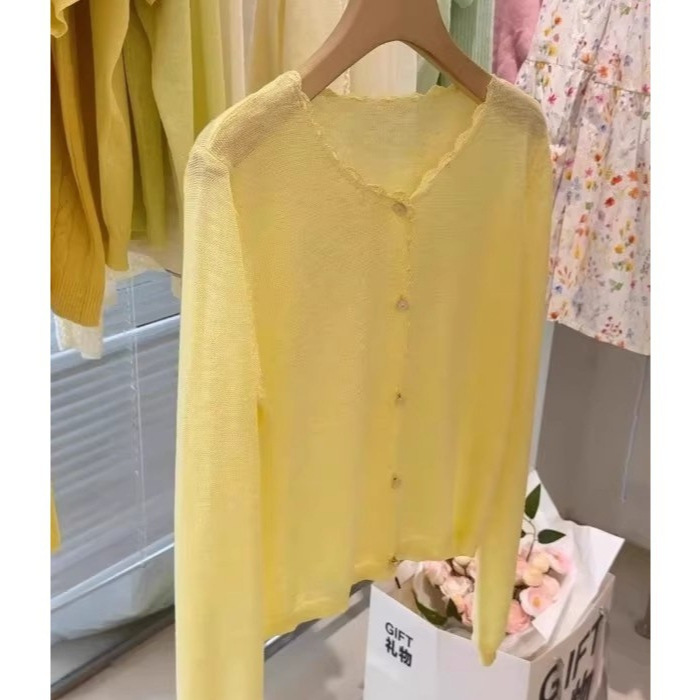 专柜撤回鹅黄色v领针织开衫女夏季薄纱披肩配吊带防晒空调衫
