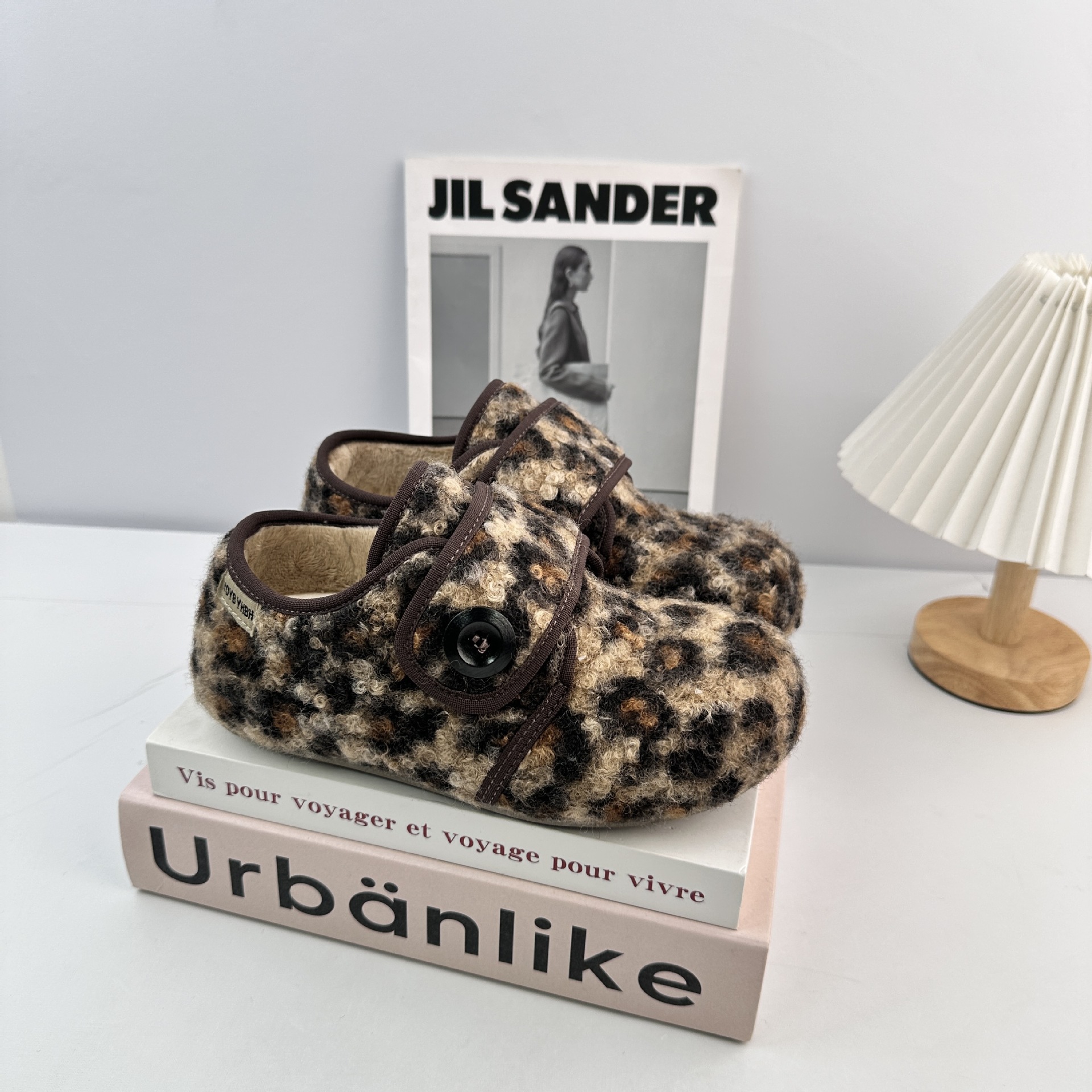 Yuanbo 2025 nuevo otoño y invierno coreano zapatos de lana para mujeres más zapatos de borken de cordero zapatos de cachemire