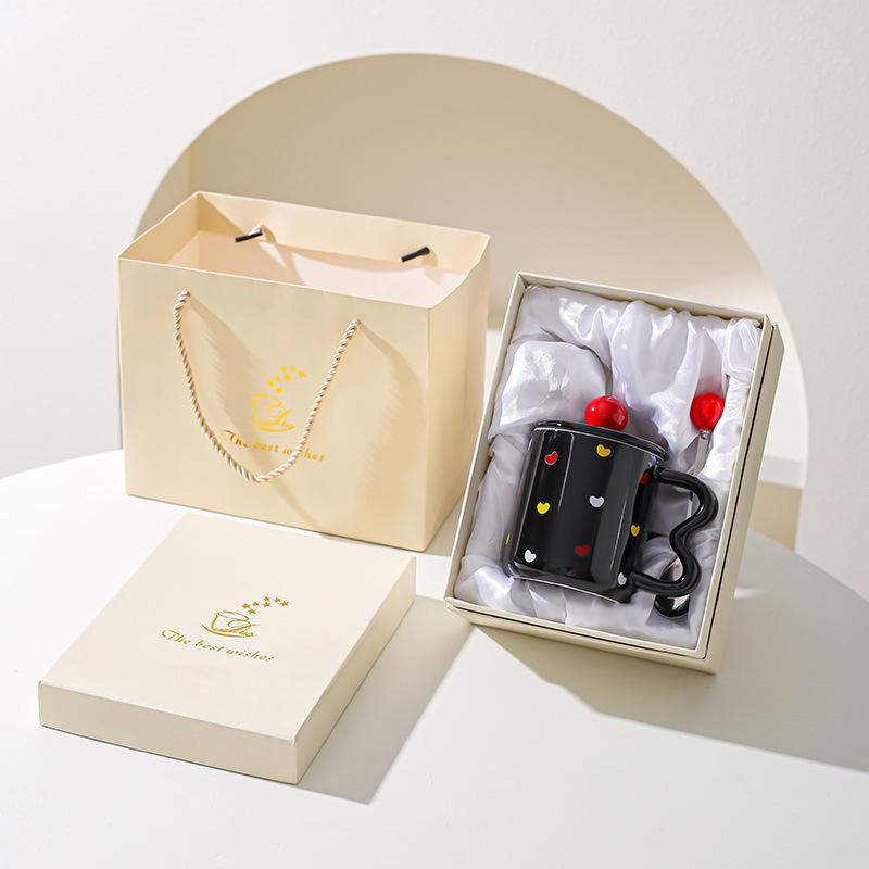 Taza de cerámica nórdica creativa para hombres y mujeres, taza de café, taza de pareja, taza de café con cuchara de tapa, regalo para amigos